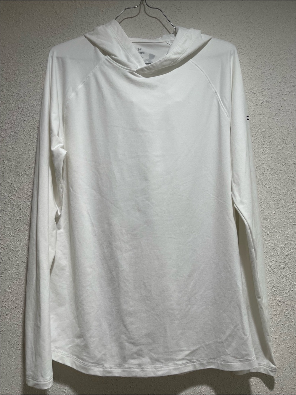Under Armour White Lightweight Hooded Long-Sleeve Shirt